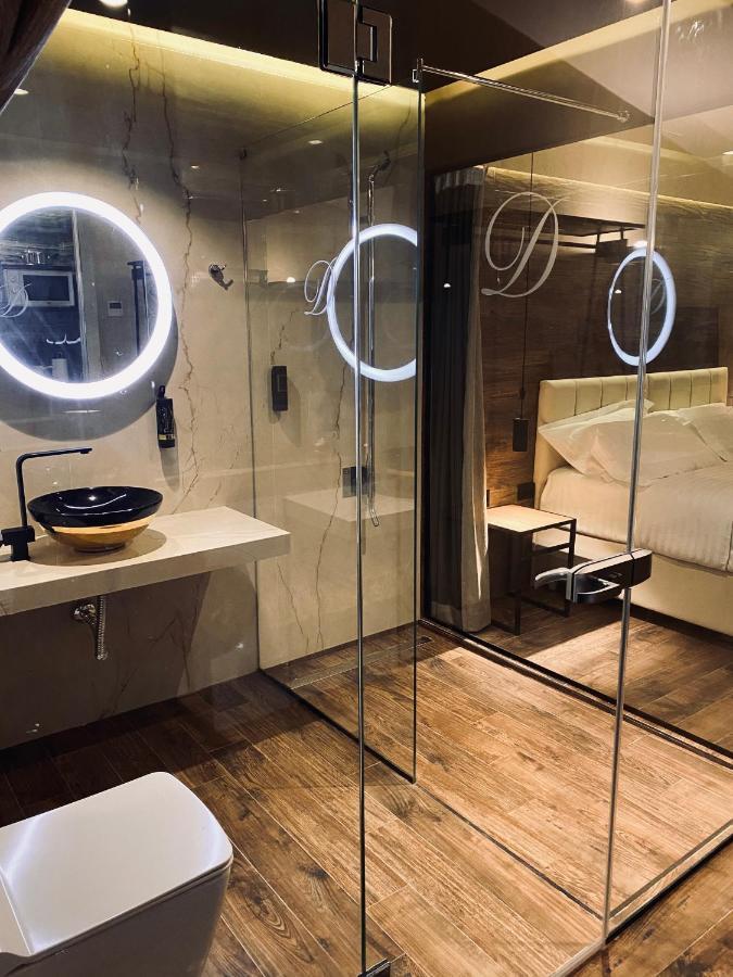 Deluxe Rooms In Blloku Area Tirana Eksteriør billede