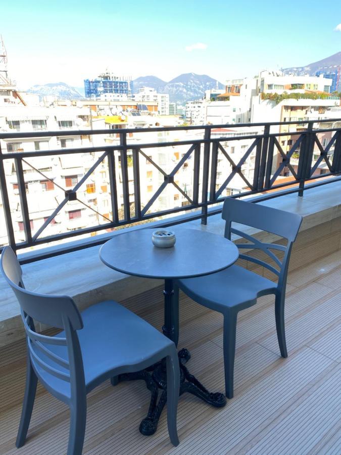 Deluxe Rooms In Blloku Area Tirana Eksteriør billede